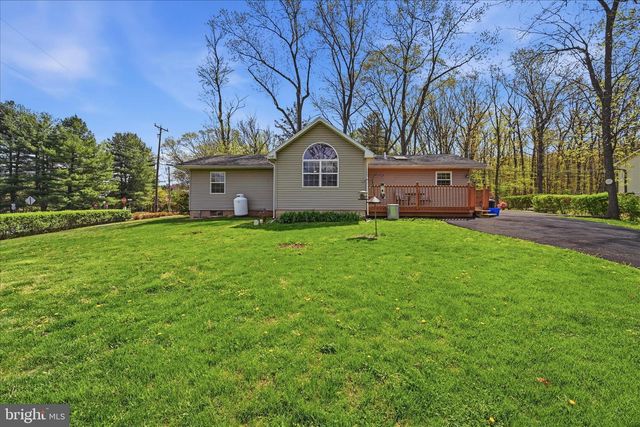 1988 CHESTNUT HILL RD, Mohnton, PA 19540
