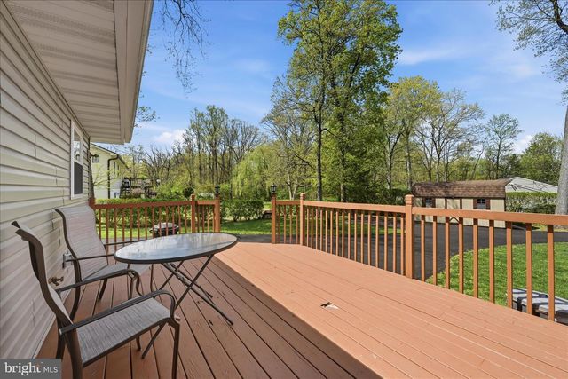 1988 CHESTNUT HILL RD, Mohnton, PA 19540