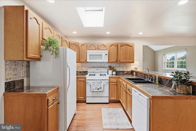 1988 CHESTNUT HILL RD, Mohnton, PA 19540