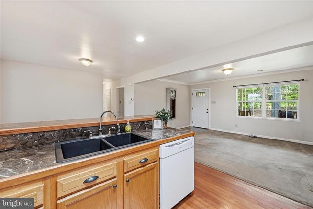 1988 CHESTNUT HILL RD, Mohnton, PA 19540
