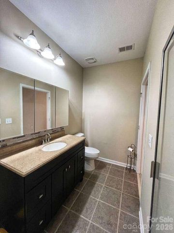 415 Appeldoorn Circle, Asheville, NC 28803