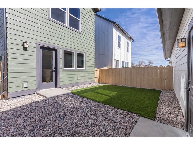 977 Trumpet Ln, Windsor, CO 80550