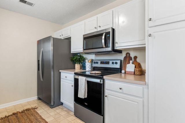 8637 Madelyn Street, North Charleston, SC 29406