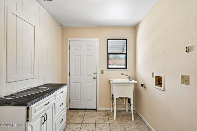 10720 KNOTTINGBY Drive, Jacksonville, FL 32257
