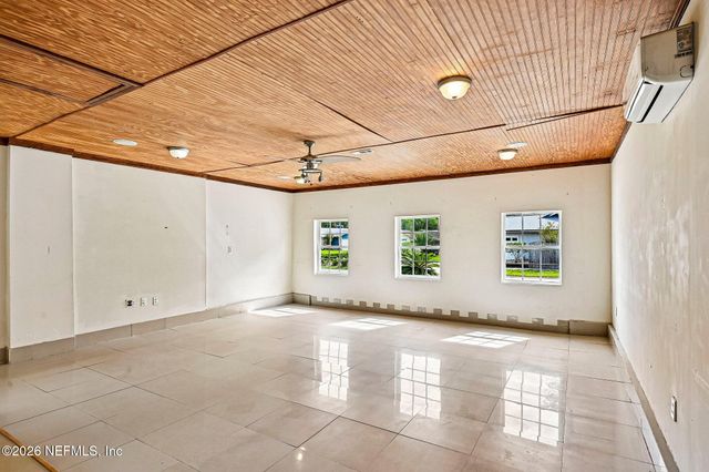 10720 KNOTTINGBY Drive, Jacksonville, FL 32257
