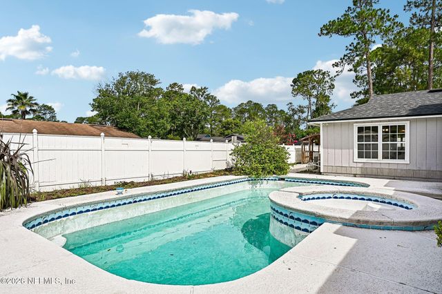 10720 KNOTTINGBY Drive, Jacksonville, FL 32257