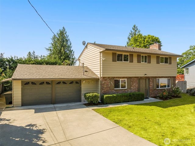 16711 NE 6th Place, Bellevue, WA 98008
