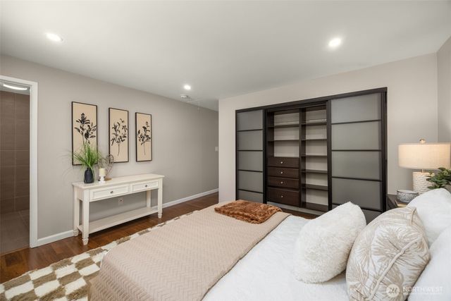 16711 NE 6th Place, Bellevue, WA 98008