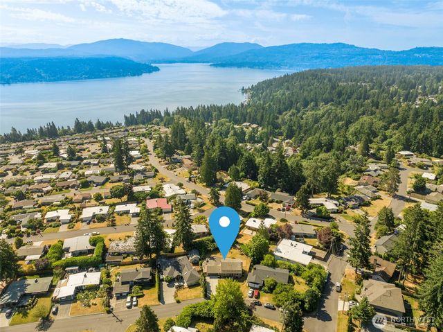 16711 NE 6th Place, Bellevue, WA 98008