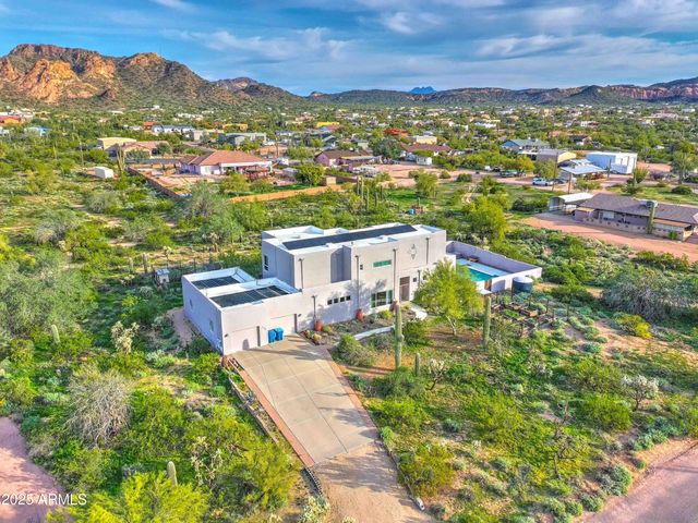 132 E KANIKSU Street, Apache Junction, AZ 85119