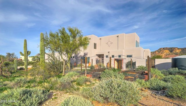 132 E KANIKSU Street, Apache Junction, AZ 85119