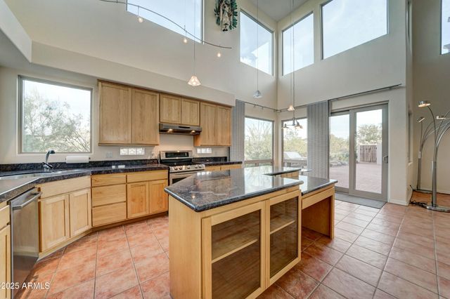 132 E KANIKSU Street, Apache Junction, AZ 85119