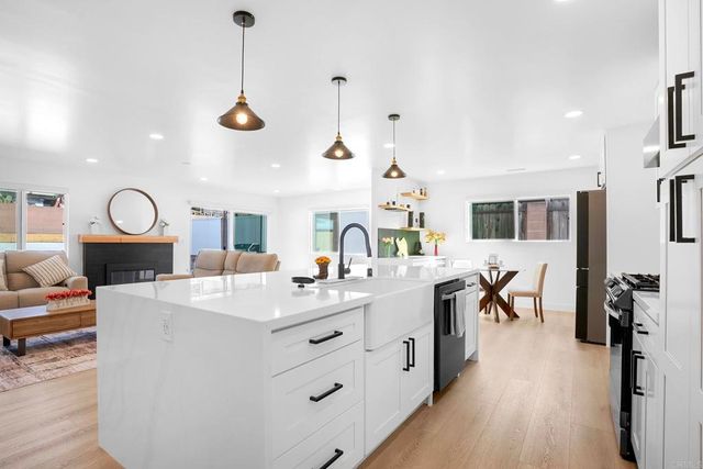 953 Maria Way, Chula Vista, CA 91911