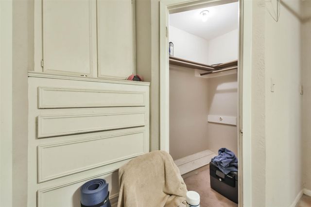 2253 River Valley Drive, West Columbia, TX 77486