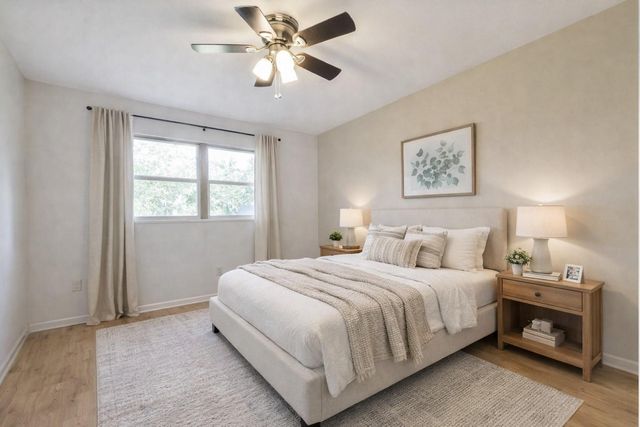 2253 River Valley Drive, West Columbia, TX 77486