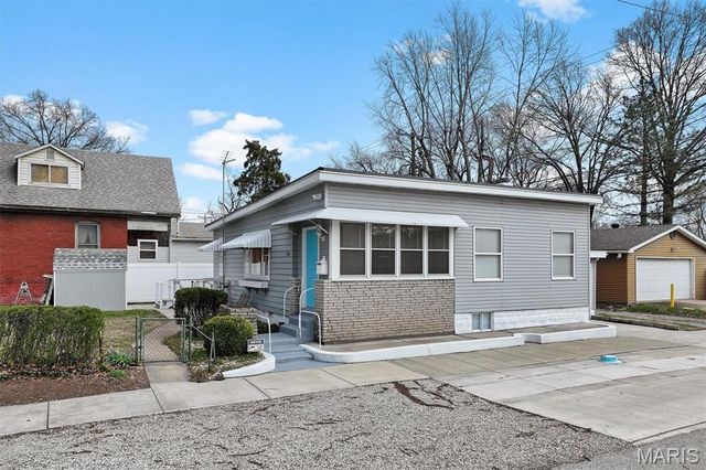 2300 Edwards Street, Granite City, IL 62040