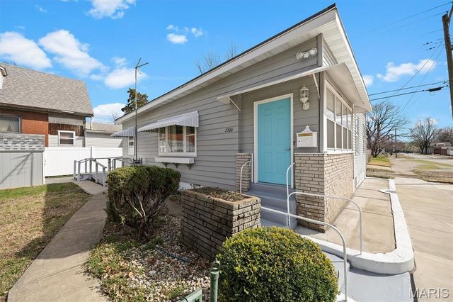 2300 Edwards Street, Granite City, IL 62040