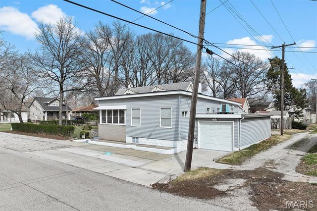 2300 Edwards Street, Granite City, IL 62040