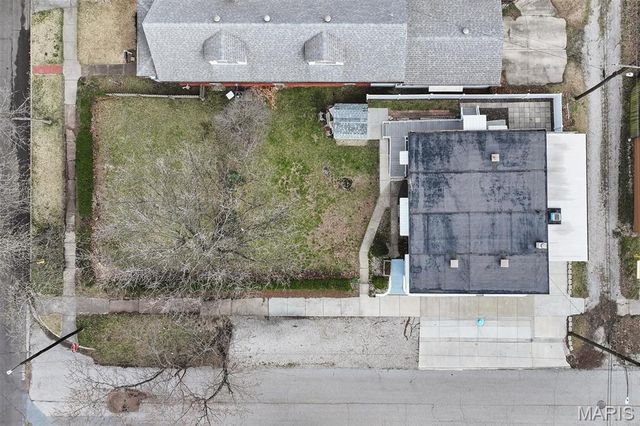 2300 Edwards Street, Granite City, IL 62040