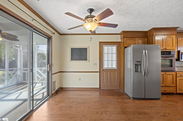 1202 Plantation Drive, Simpsonville, SC 29681