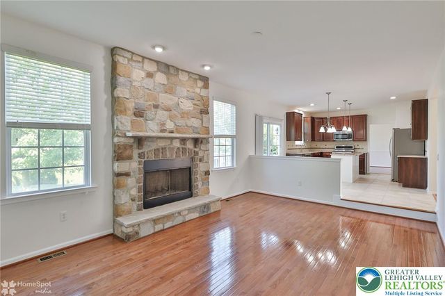 2784 Clark Place, Forks Twp, PA 18040