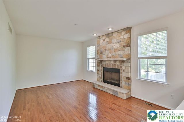 2784 Clark Place, Forks Twp, PA 18040