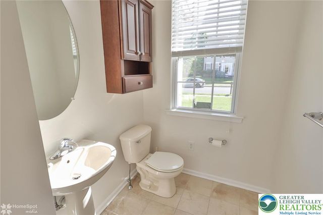 2784 Clark Place, Forks Twp, PA 18040