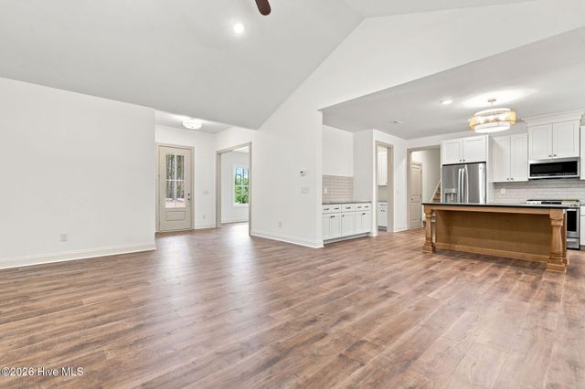 128 Banbridge Drive, West End, NC 27376