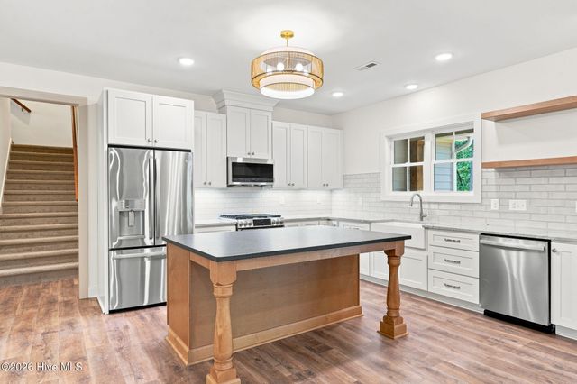 128 Banbridge Drive, West End, NC 27376