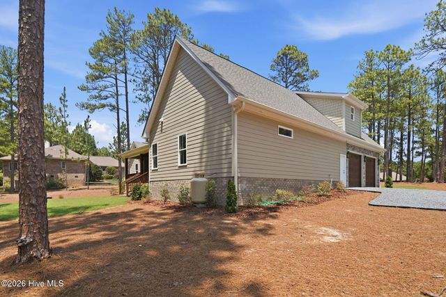 128 Banbridge Drive, West End, NC 27376