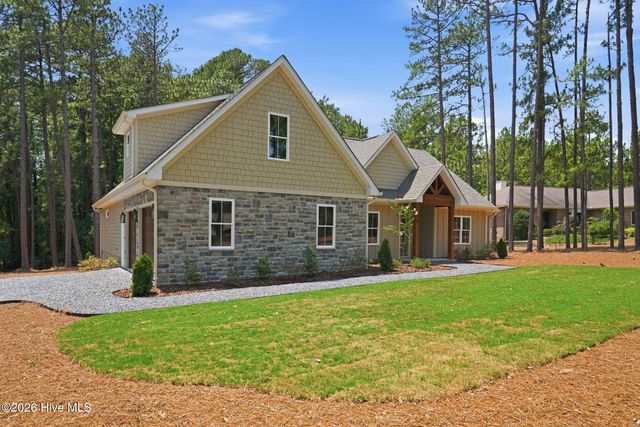 128 Banbridge Drive, West End, NC 27376