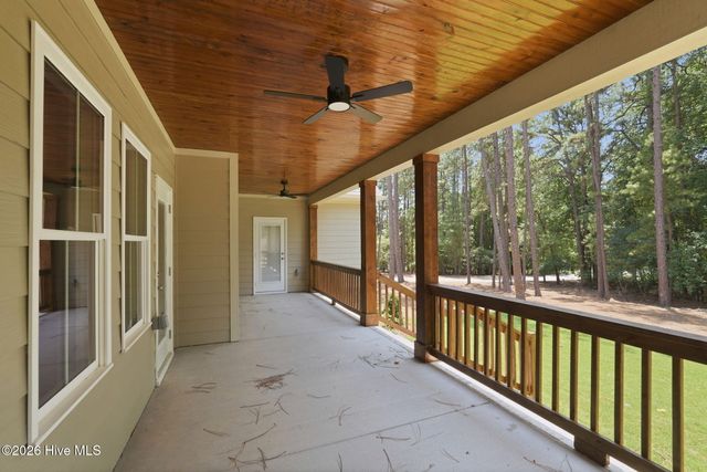 128 Banbridge Drive, West End, NC 27376