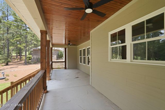 128 Banbridge Drive, West End, NC 27376