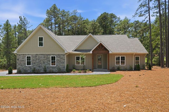 128 Banbridge Drive, West End, NC 27376