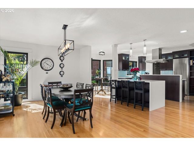526 Nw MARLBOROUGH Ave, Portland, OR 97210
