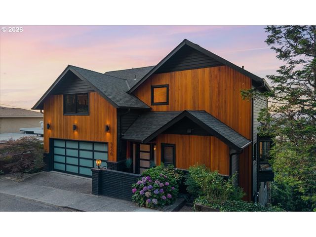 526 Nw MARLBOROUGH Ave, Portland, OR 97210