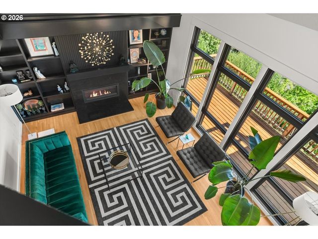 526 Nw MARLBOROUGH Ave, Portland, OR 97210