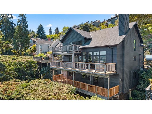 526 Nw MARLBOROUGH Ave, Portland, OR 97210