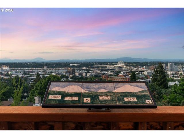 526 Nw MARLBOROUGH Ave, Portland, OR 97210