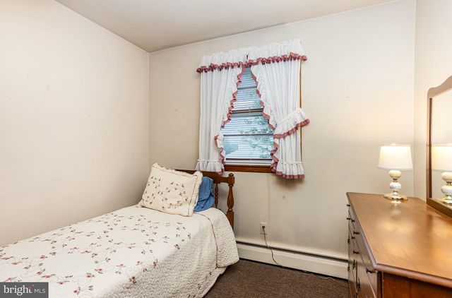 4234 NECKER AVE, Baltimore, MD 21236