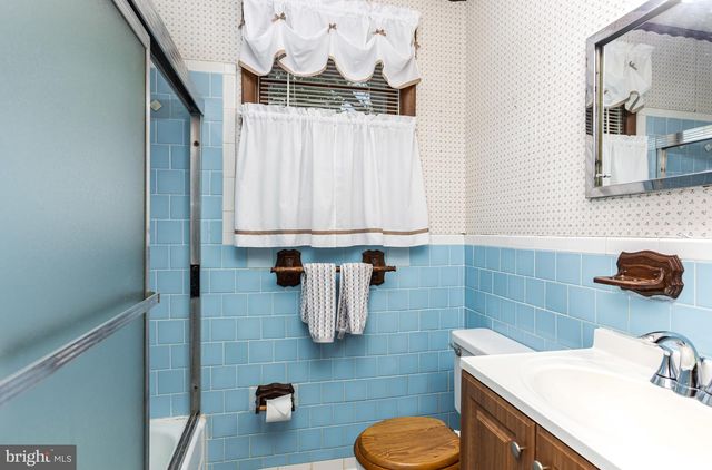 4234 NECKER AVE, Baltimore, MD 21236