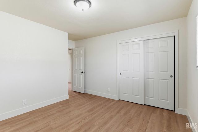 6101 Olive Drive, Bakersfield, CA 93308