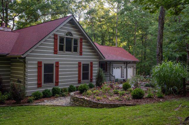 7348 Bradford Rd, Primm Springs, TN 38476