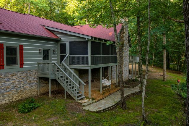 7348 Bradford Rd, Primm Springs, TN 38476