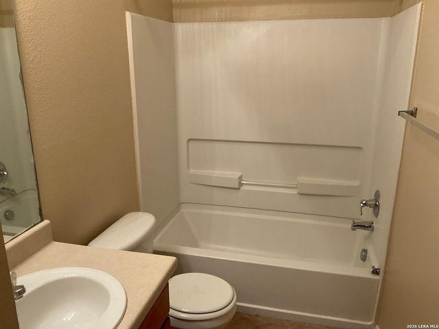 10802 Mathom Lndg Apt 1, Universal City, TX 78148