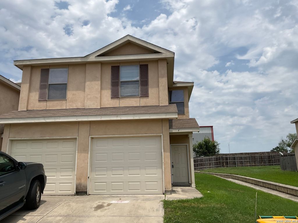 10802 Mathom Lndg Apt 1, Universal City, TX 78148