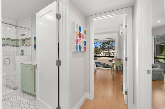 909 Olive Avenue, Coronado, CA 92118