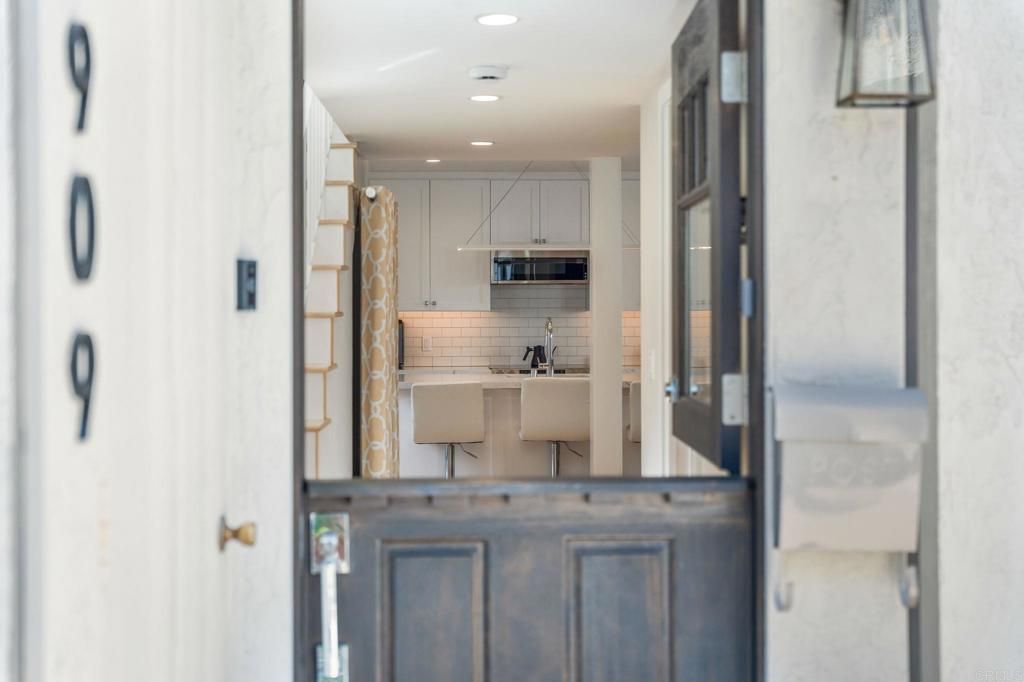 Image 1 of property listing at 909 Olive Avenue, Coronado, CA 92118