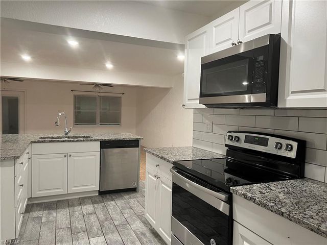 3923 SE 12th AVE, Cape Coral, FL 33904