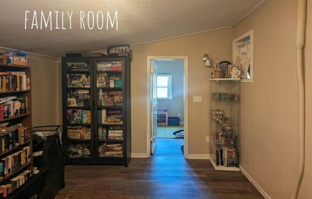 2700 E Horning Street, Springfield, MO 65802